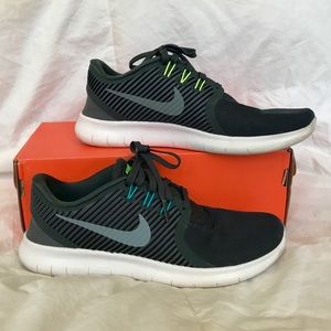 NIKE 7.5 RN CMTR
